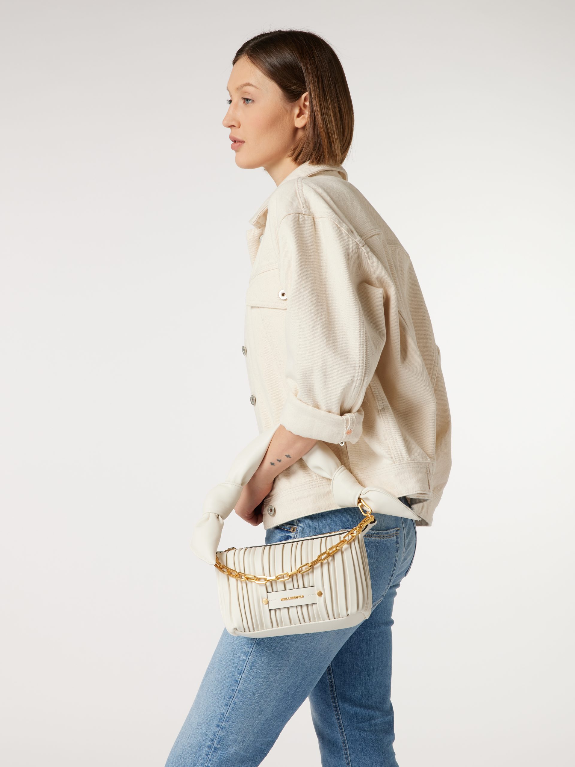 000000178785500010_01897