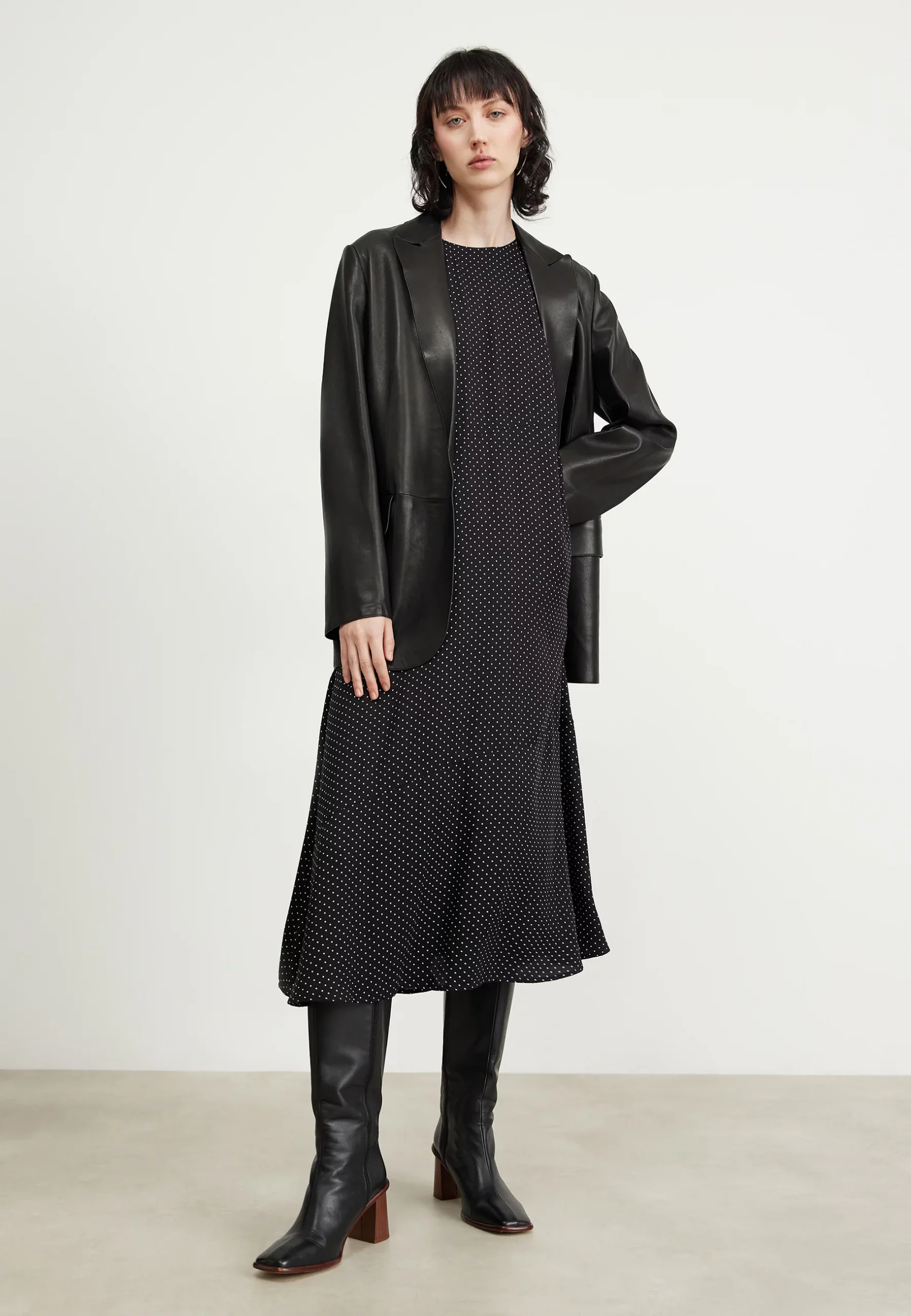 2c35a9223502468a89d797e76684231f