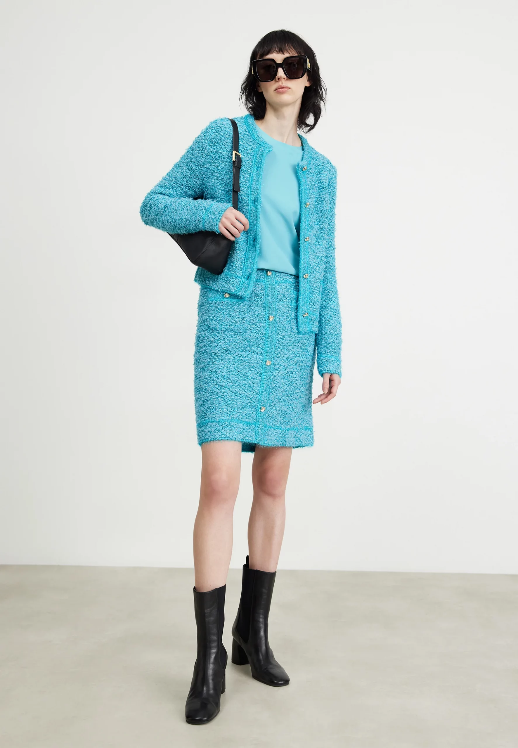 bbb5c58232d44bae9dcfb32f91334b75