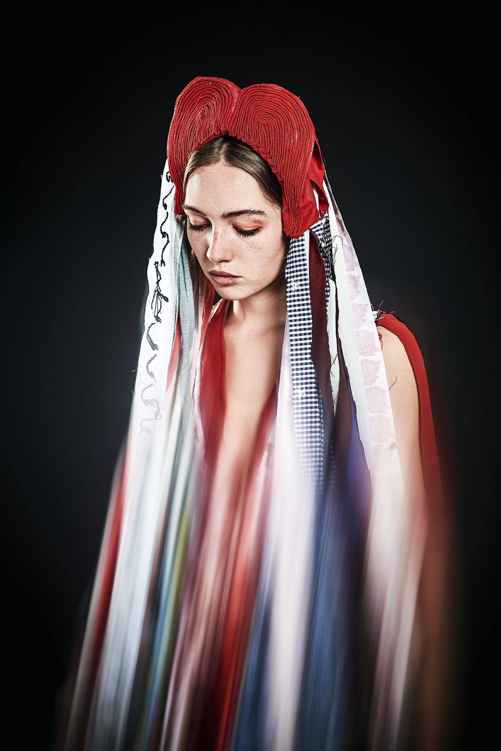 EDITH COOK Collection
Model: Miriam